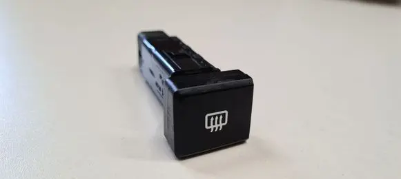 KIA Carens I Windscreen/window heater switch 51207