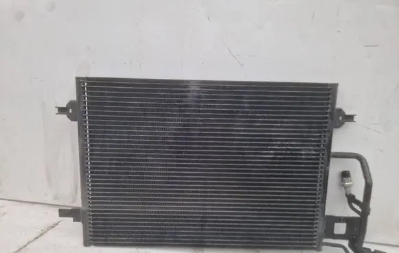 Volkswagen PASSAT B5.5 A/C cooling radiator (condenser) 3B0260401