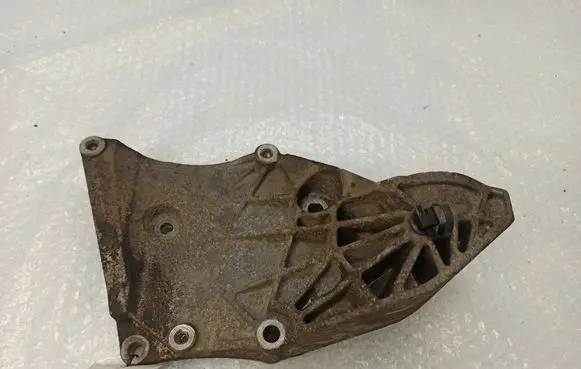 Generator/alternator bracket