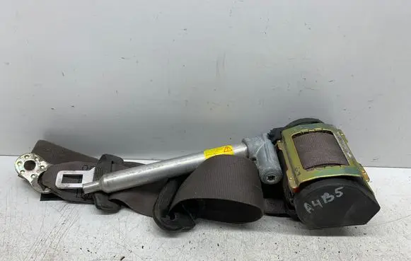 Audi A4 S4 B5 8D Front seatbelt 0566040200 566348500 8D0857705A