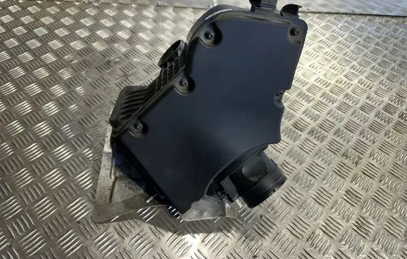 Audi Q5 SQ5 8R Air filter box 8K0133837BN