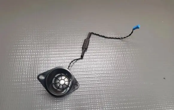 BMW M5 F90 Parcel shelf speaker 9226358 8907014003 20117311