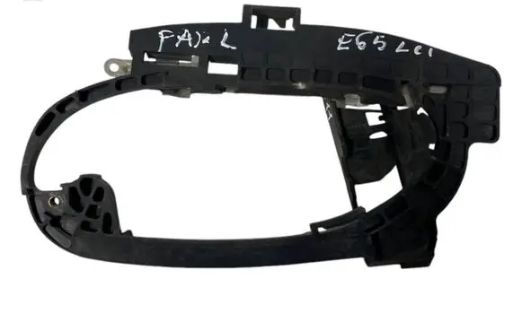 BMW 7 E65 E66 Rear door exterior handle/bracket 7013703