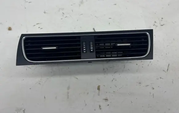 Audi A4 S4 B8 8K Dash center air vent grill 8T2820951B