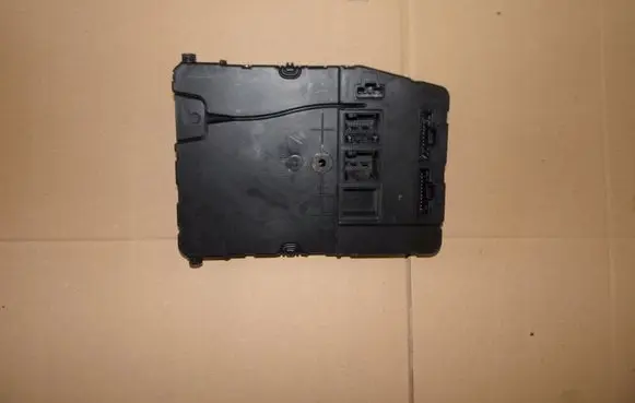 Renault Scenic II - Grand scenic II BSM Control unit 8200306433