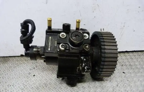 Opel Vectra C Fuel injection high pressure pump 0445010097 0055204599 0389160