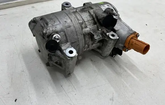 Citroen C4 III e-C4 Air conditioning (A/C) compressor (pump) 9847929580