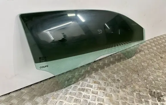 Chevrolet Camaro Front door window/glass (coupe) 84011049 84547517 E000215