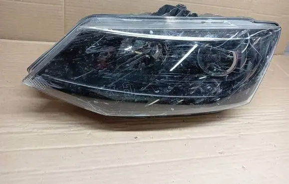 Skoda Fabia Mk3 (NJ) Headlight/headlamp 6V1941015B 1EL01182421