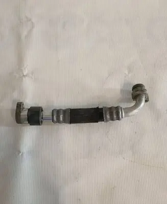 Mercedes-Benz GLE AMG (W166 - C292) Engine coolant pipe/hose A1665002388