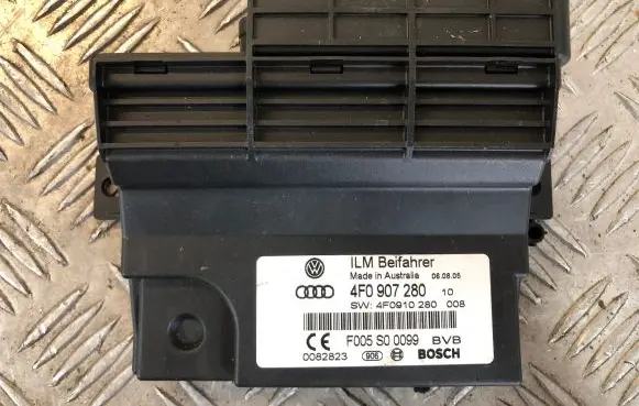 Audi A6 S6 C6 4F Comfort/convenience module 4F0907280 F005S00099 4F0910280C