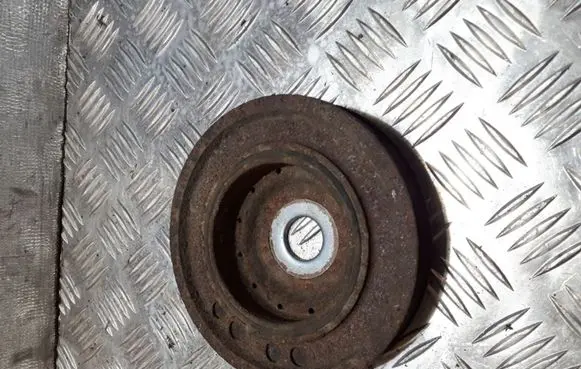 Renault Megane II Crankshaft pulley
