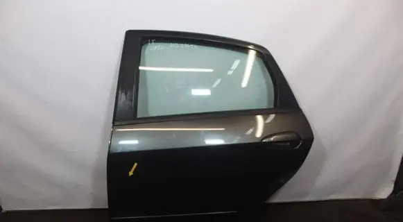Fiat Linea Rear door
