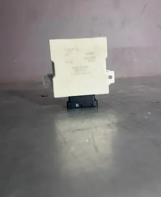 Toyota Avensis T250 Window wiper relay 8594005040 603026 HW31SM60