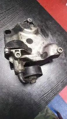 BMW 3 E46 A/C compressor mount bracket 7787319