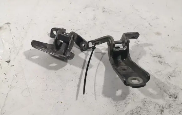 Opel Astra J Rear door hinge set 