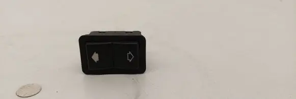 BMW 5 E39 Electric window control switch 8368974