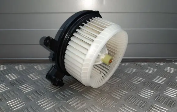 Chevrolet Camaro Heater fan/blower 09S10 AY5330
