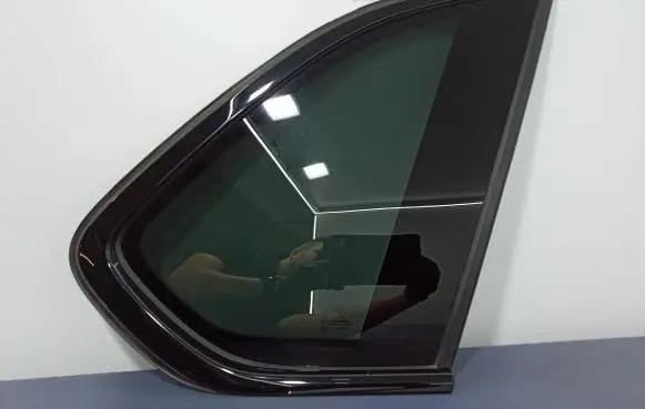 BMW X5 F15 Rear side window