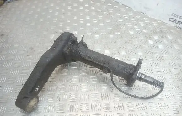 Mitsubishi Pajero Front differential bracket 