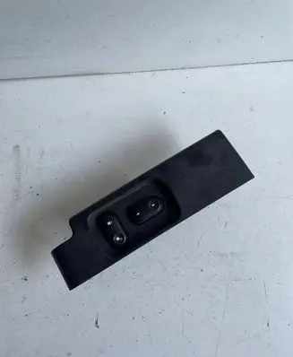 Land Rover Freelander Electric window control switch M24445