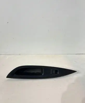 Mazda 6 Electric window control switch GJ6A685L6