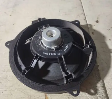 Mazda 2 Front door speaker D65166960