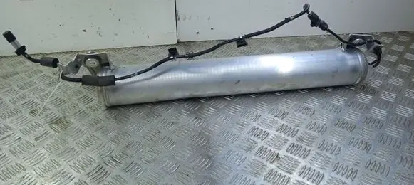 Maserati Levante Air suspension tank/reservoir 6700375220