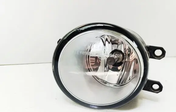Toyota Avensis T270 Front fog light 89210657