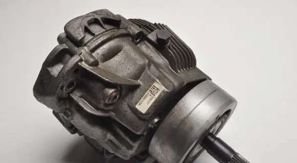 Porsche Macan (95B) Rear gearbox reducer/haldex oil pump 95B341010A