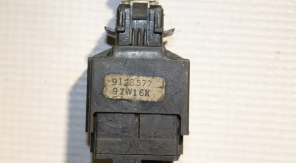 Volvo V70 Master brake cylinder 9128577