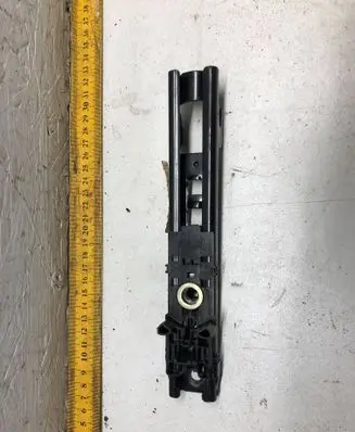 Ford Mondeo Mk III Seat belt adjustment rail 1S71F611C46AC 210604A 33007941