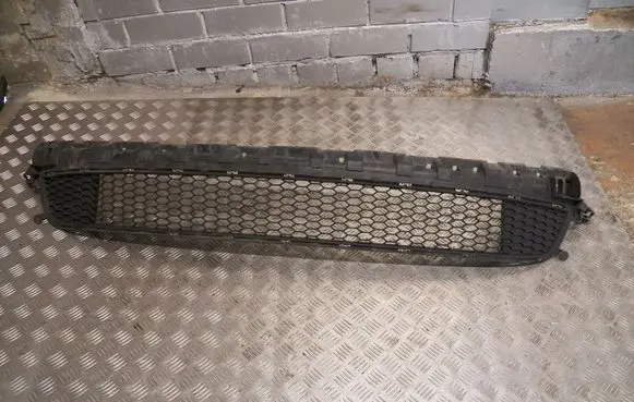 Renault Trafic III (X82) Front bumper lower grill 622544919R