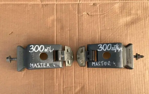 Opel Movano C Rear door hinge set 844000013R