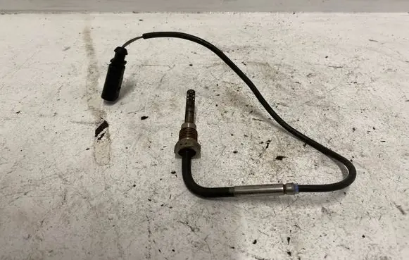 Audi A6 S6 C6 4F Exhaust gas temperature sensor 059906088A