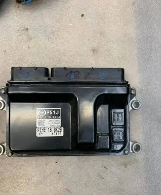Mazda 3 III Engine control unit/module P51J18881A