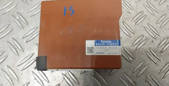 Lexus IS 220D-250-350 Climate control unit 8865053073