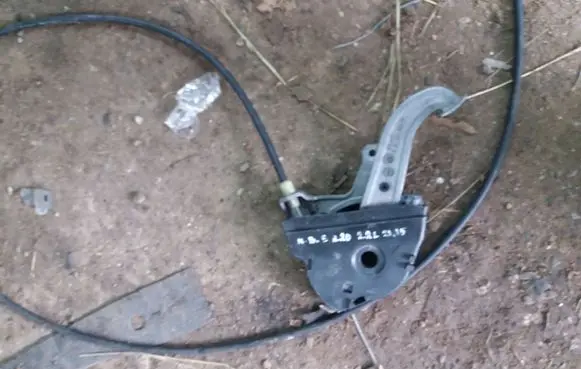 Mercedes-Benz E W210 Handbrake/parking brake lever assembly 2204200312