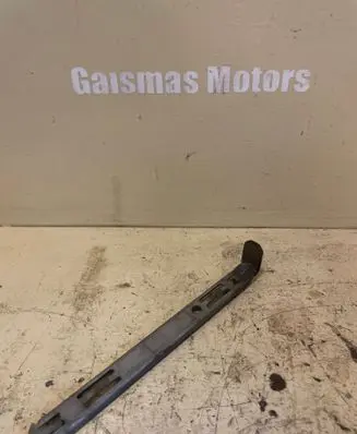 Volvo XC90 Headlight/headlamp mounting bracket 8637182