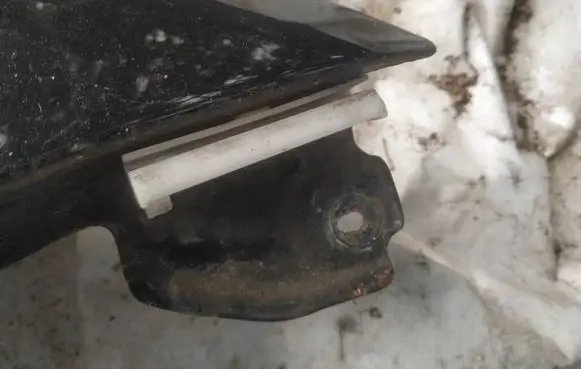 Nissan Murano Z50 Front bumper mounting bracket