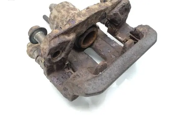 Nissan Pathfinder R51 Rear brake caliper
