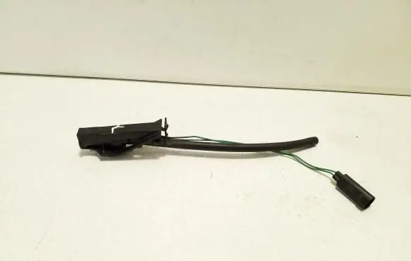 Land Rover Evoque I Windshield washer spray nozzle 