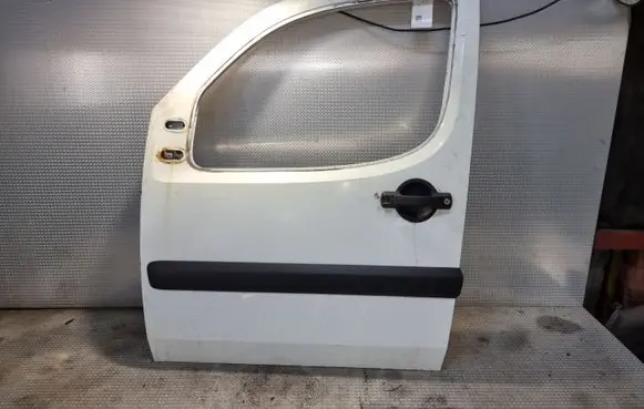 Fiat Doblo Front door