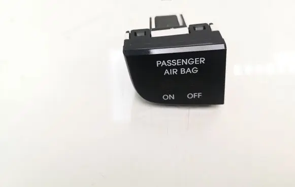 Hyundai ix35 Passenger airbag on/off switch 