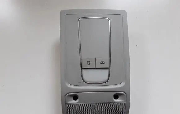 Audi A3 S3 8P Front seat light 8V0951177