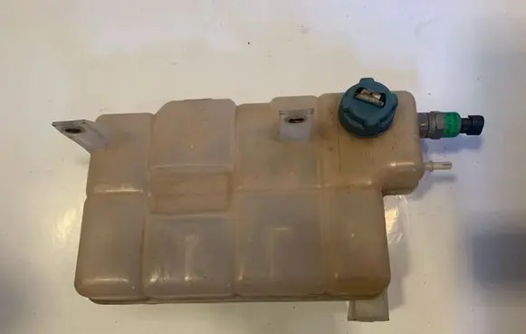Iveco Daily 6th gen Coolant expansion tank/reservoir 5801303409 5802097306