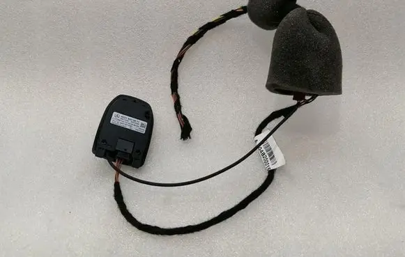 Mercedes-Benz S W221 Bluetooth antenna A2218203911