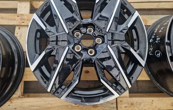 Peugeot 3008 III R19 alloy rim 9842668980