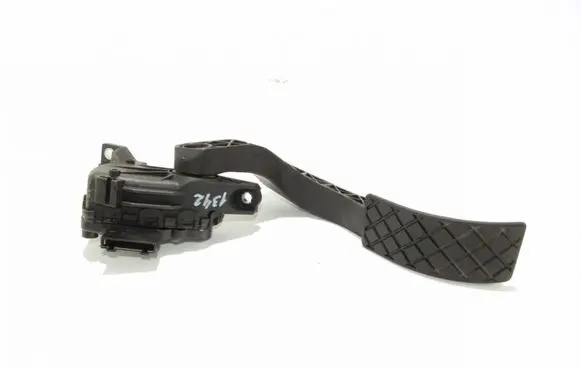 Audi A6 S6 C5 4B Accelerator throttle pedal 8D1723523N