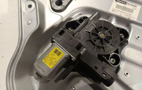 Volvo S80 Rear door window regulator motor 670305